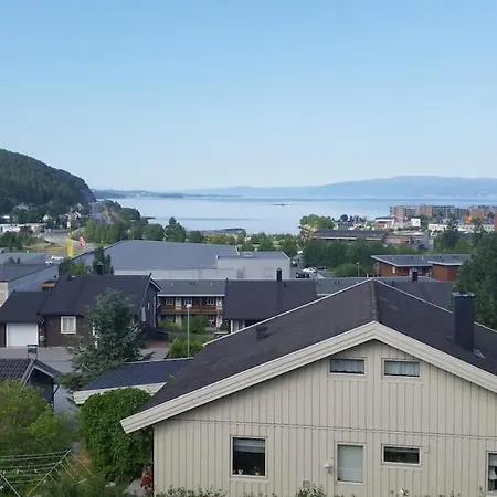 House With Amenities For Rent *