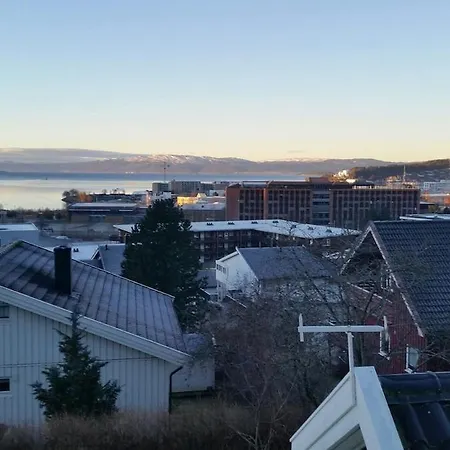 Feriehus House With Amenities For Rent